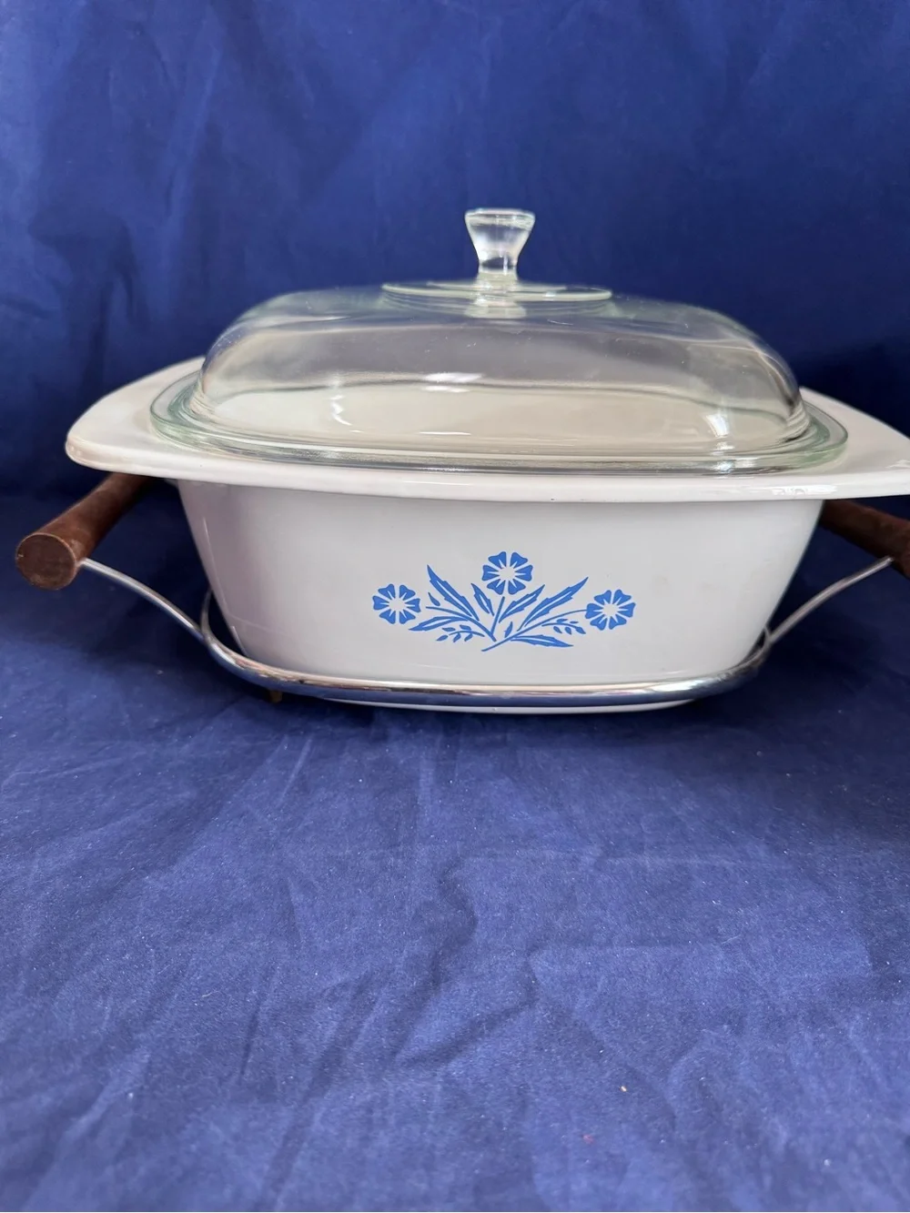 Corning Ware Blue Cornflower 4 Qt Dutch Oven P-34-B with lid P-12-c and trivet